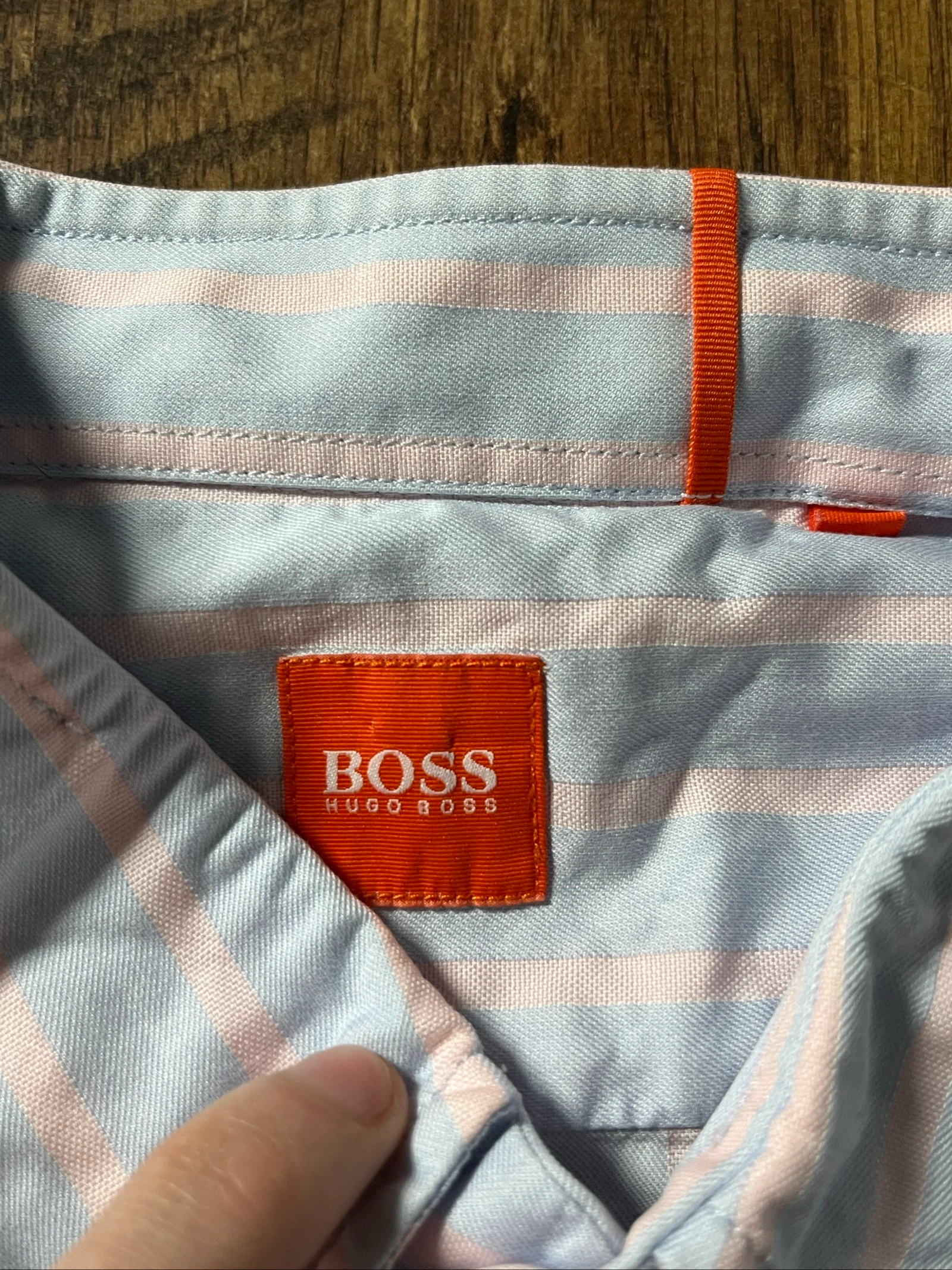 Camisa de algodão fino com corte slim mangas longas - Hugo Boss - tamanho L - bom estado – photo 2